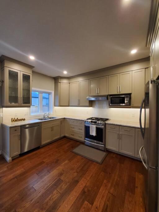 4 Bd Family Retreat Villa Stratford Bagian luar foto