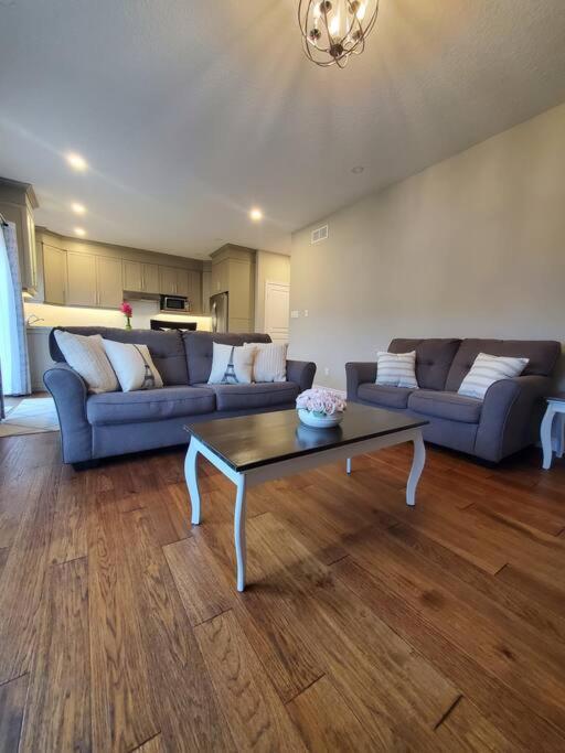 4 Bd Family Retreat Villa Stratford Bagian luar foto